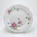 Marseille (Robert) Assiette à décor d'un bouquet de fleurs décentré - XVIIIe siècle