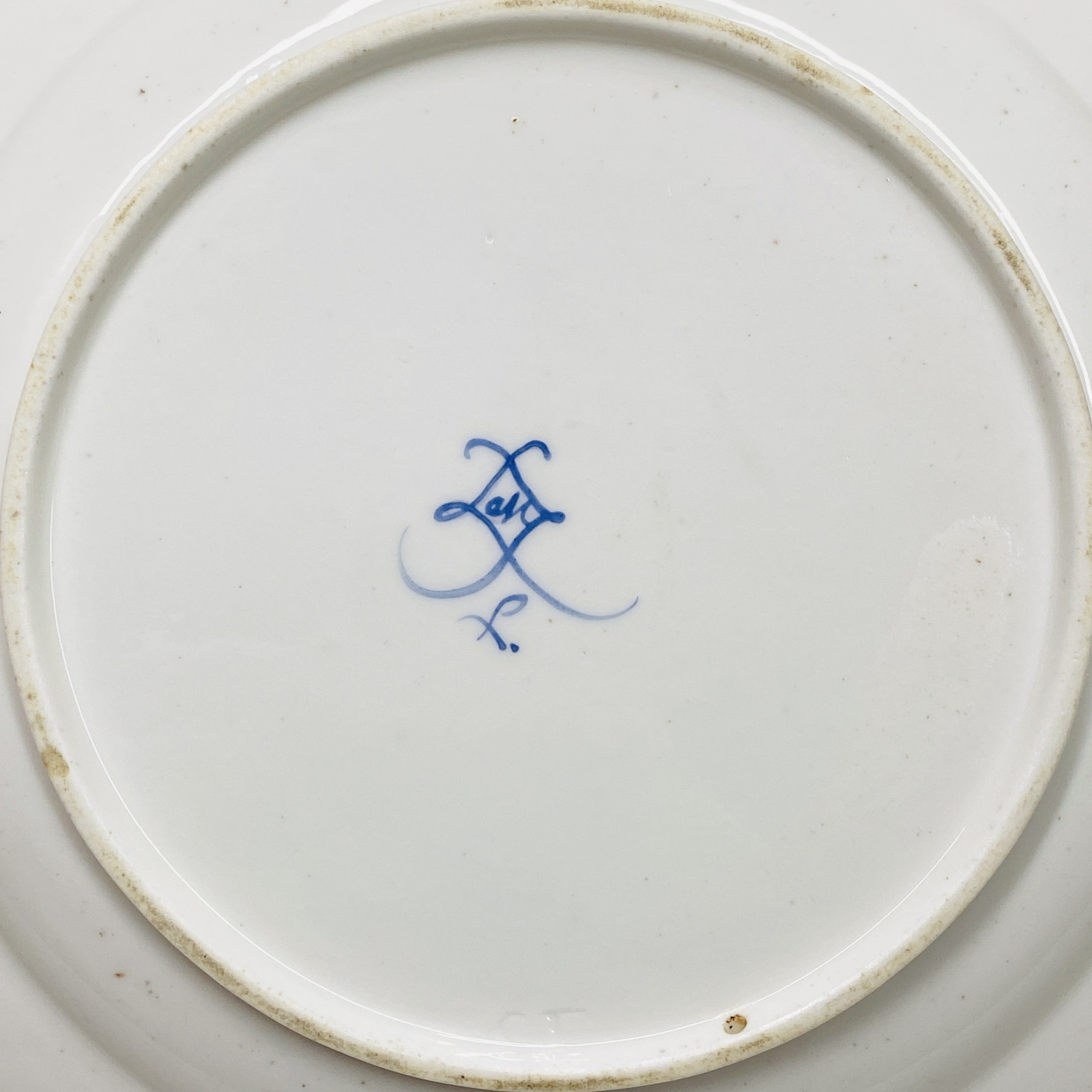 Sèvres - Plate decorated with bouquets of flowers - Eighteenth century