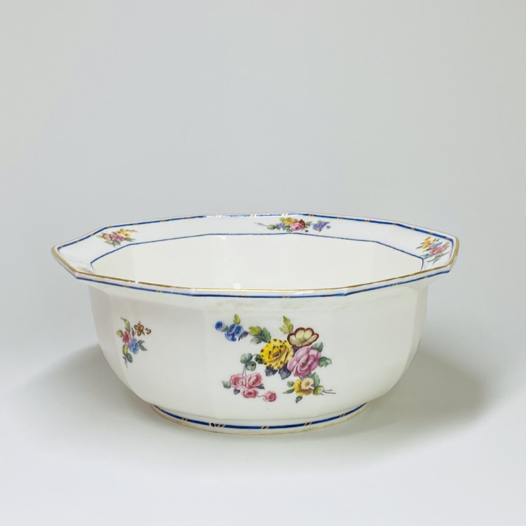 Sèvres - Saladier à mortier à décor de bouquets de fleurs - XVIIIe siècle