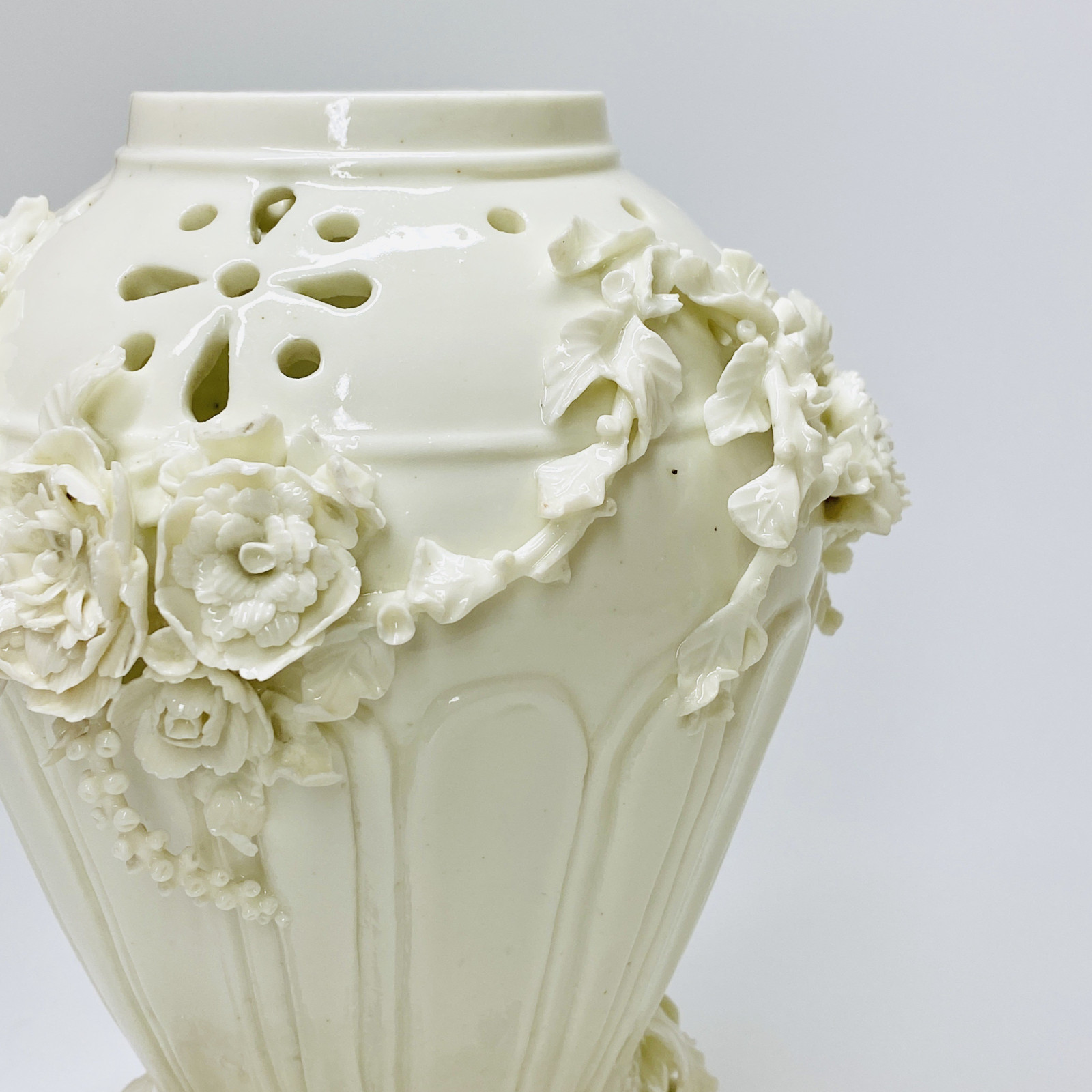 Saint-Cloud - Vase pot-pourri - XVIIIe siècle