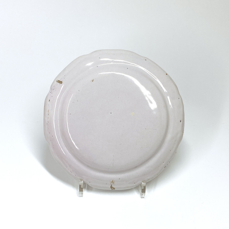 Lyon - Pair of plates decorated with characters dressed in the Oriental style - Eighteenth century