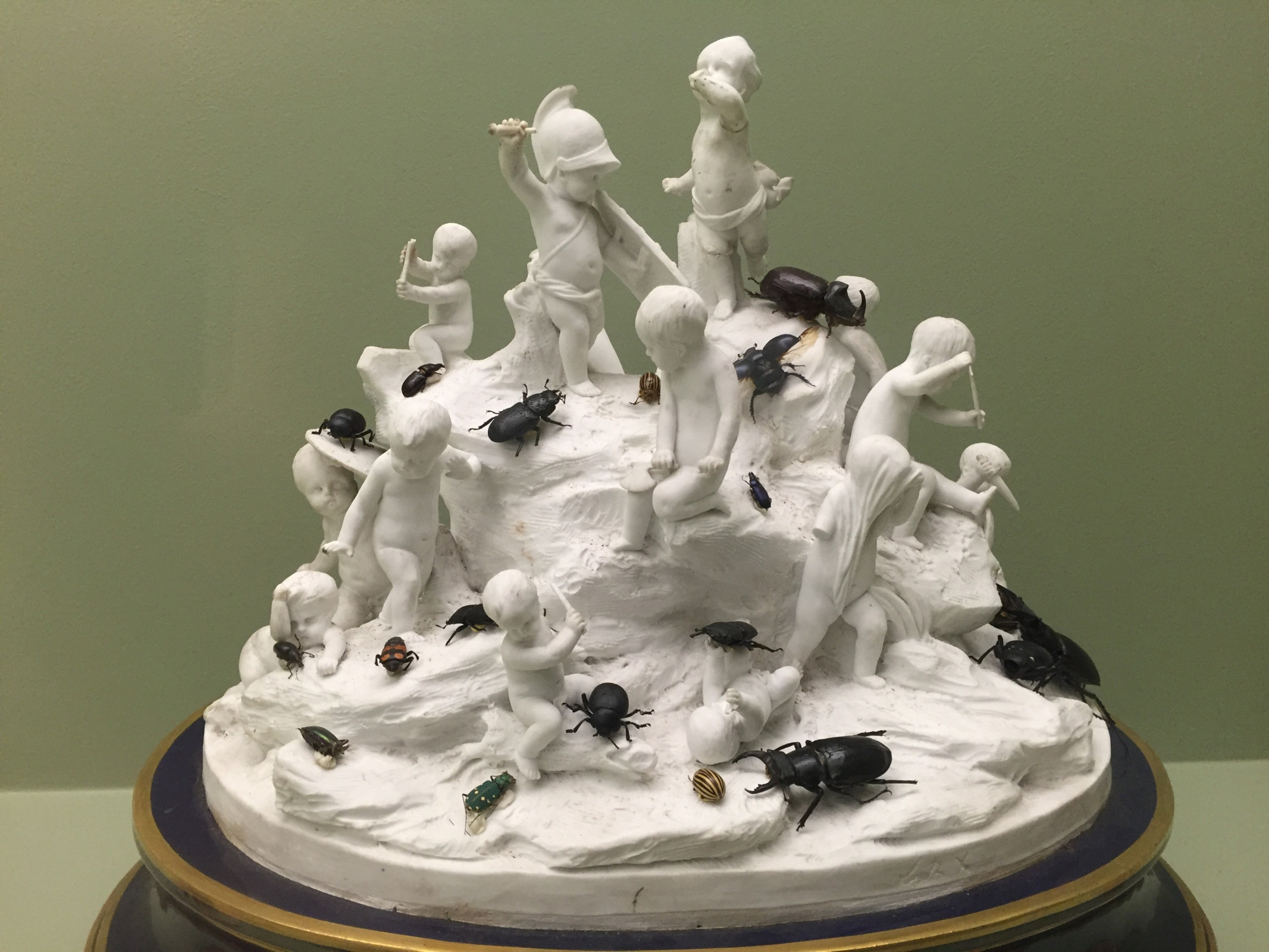 Paire de statuettes en terre cuite «Les enfants d'histoire naturelle» d'après Boizot.
