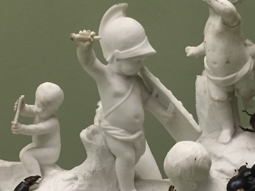 Paire de statuettes en terre cuite «Les enfants d'histoire naturelle» d'après Boizot.