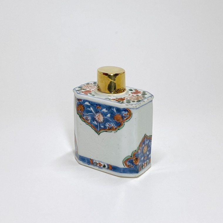China - Tea caddy with Imari decoration - Kangxi period (1662-1722)