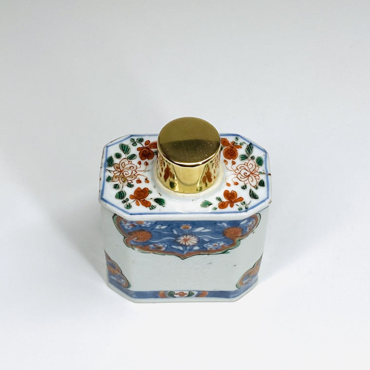 Chine - Boîte à thé à décor Imari - Époque Kangxi (1662-1722)