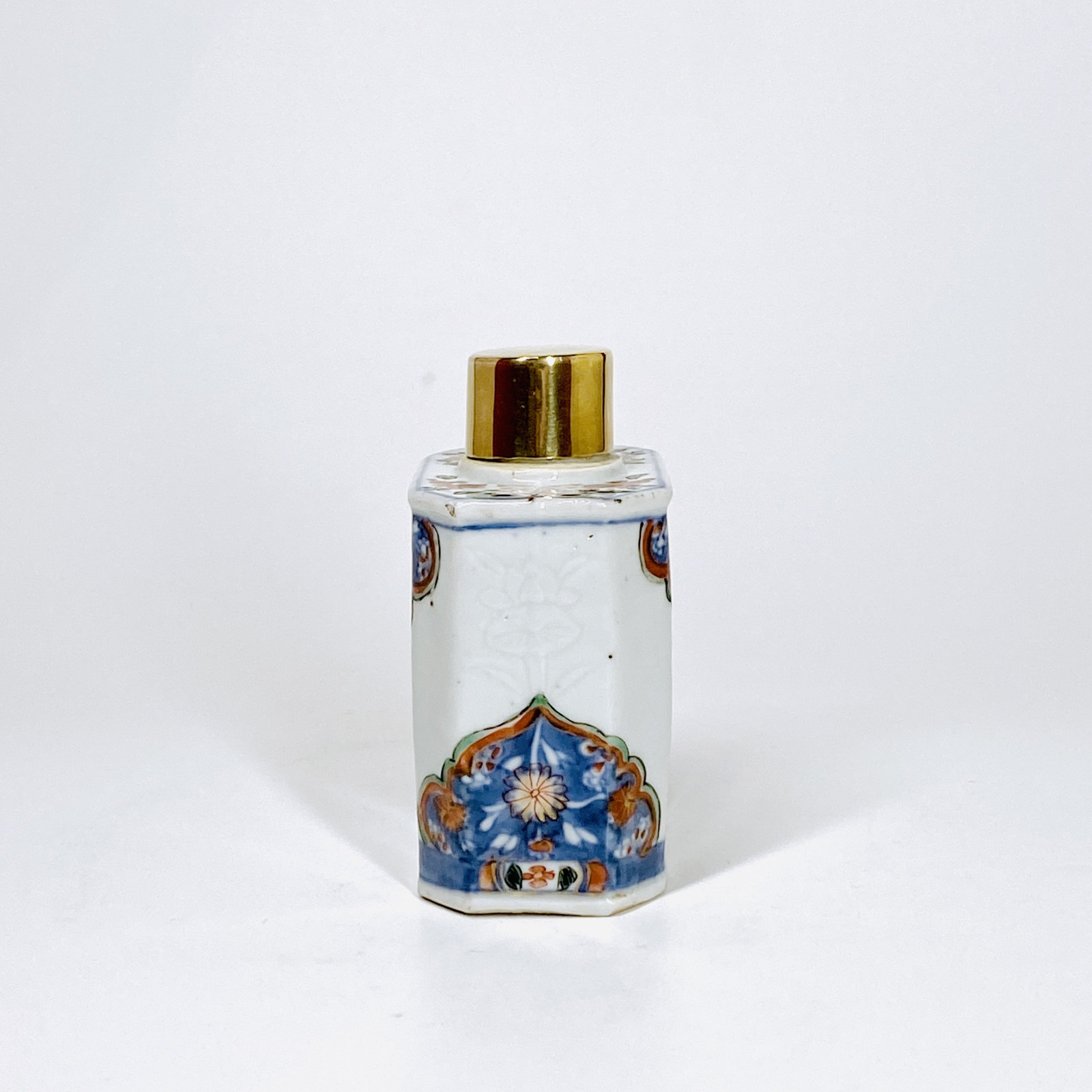 Chine - Boîte à thé à décor Imari - Époque Kangxi (1662-1722)