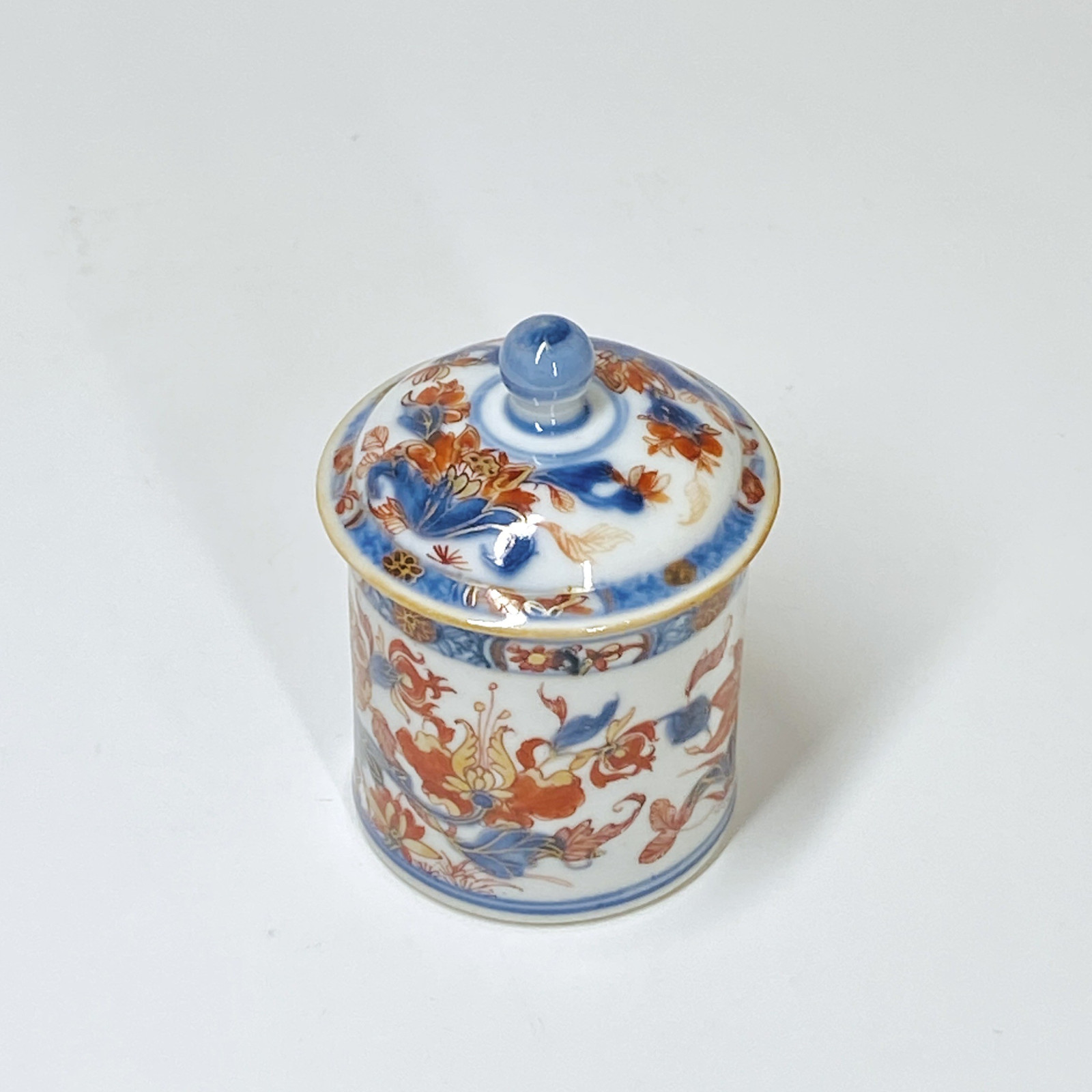 Chine - Pot à pommade à décor Imari - XVIIIe siècle