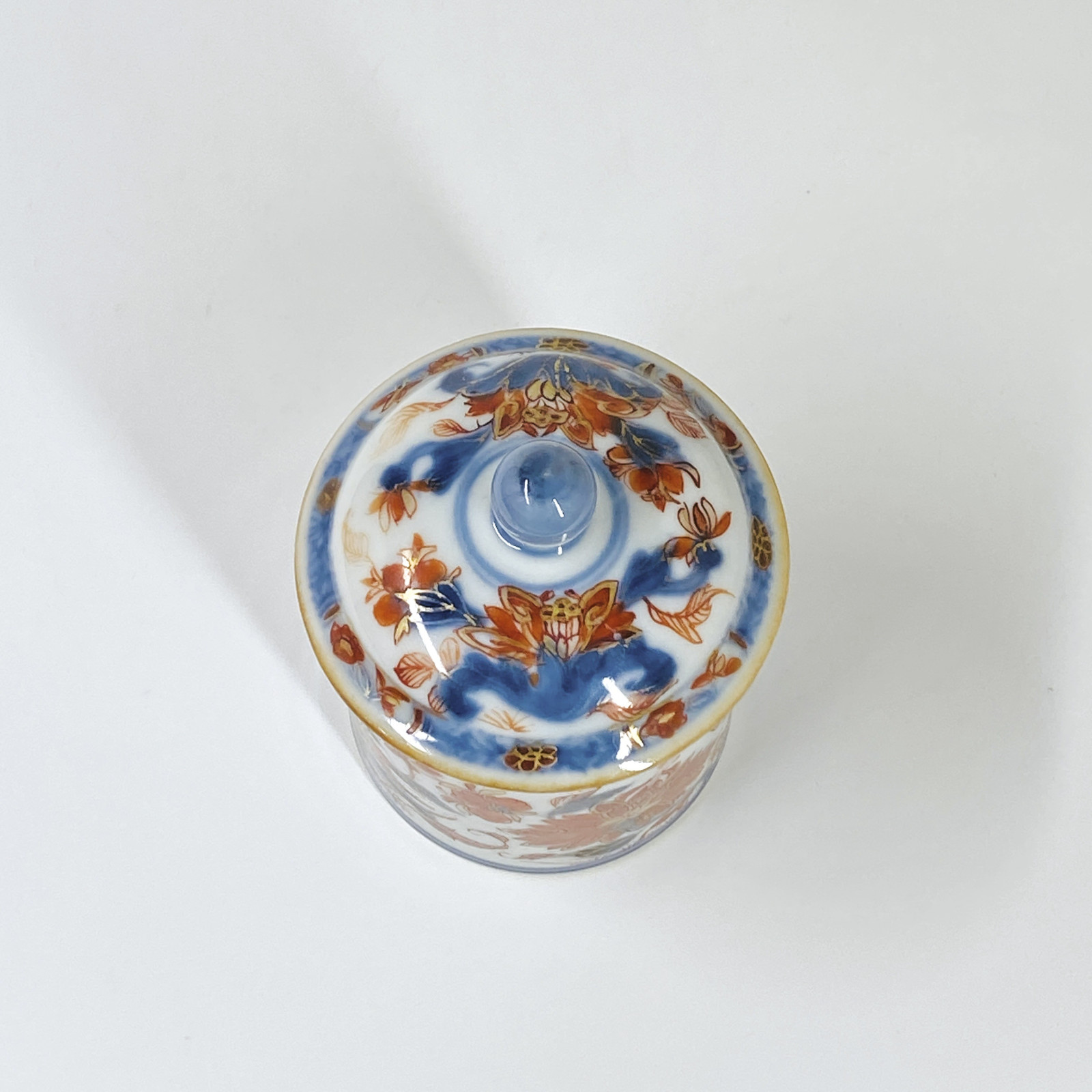 Chine - Pot à pommade à décor Imari - XVIIIe siècle