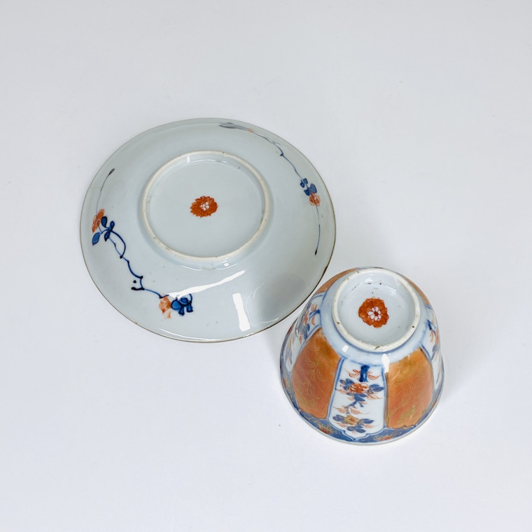 Chine - Gobelet et sa soucoupe à décor Imari - XVIIIe siècle