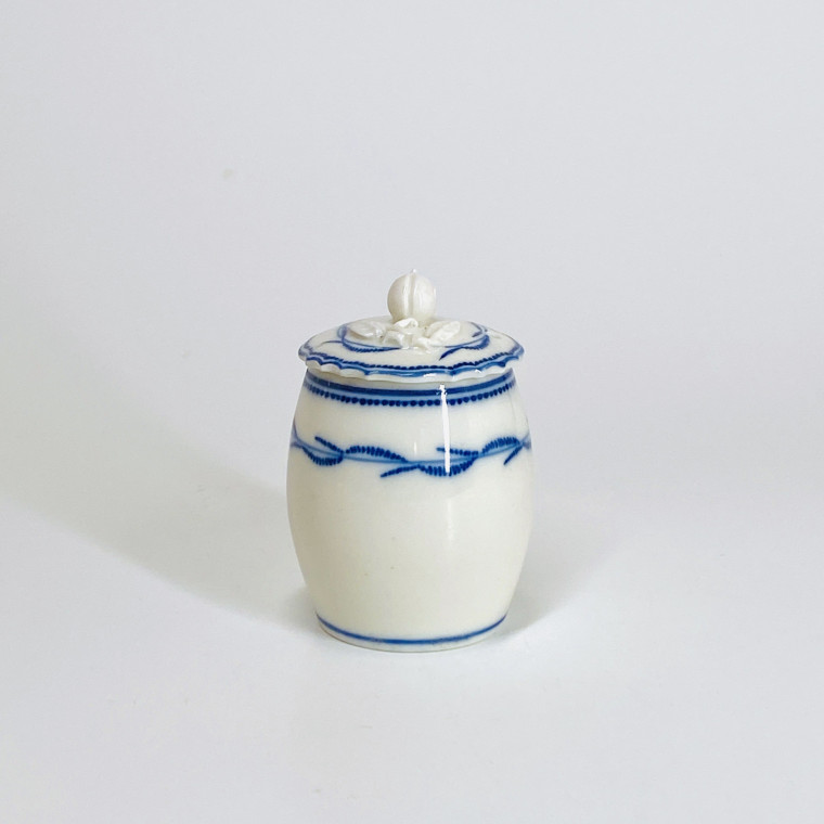 Arras soft porcelain mustard pot - Eighteenth century