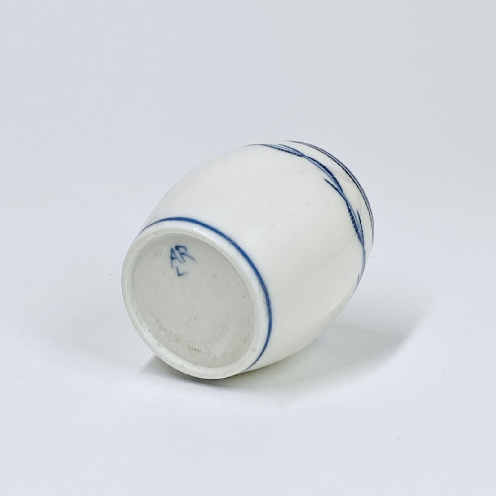 Arras soft porcelain mustard pot - Eighteenth century